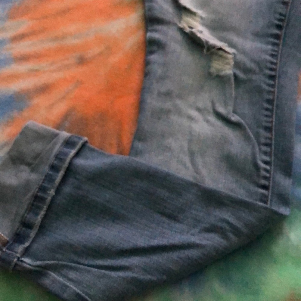Universal Thread Jeans, Size 4 - Picture 2 of 4